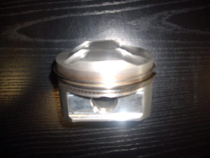 Pistons diamètre 89.90 (3 segments) pour montage avec les  bielles Origine (prix pièce)- 267.56 HT