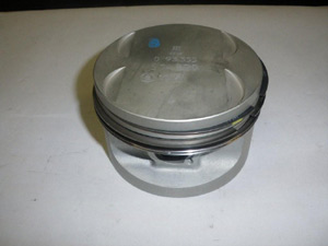 Piston complet Origine (2L) (prix unitaire)- 218.00 HT