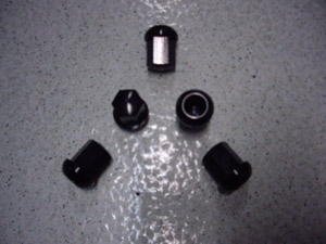 Ecrou de roue diamètre 14 ULTRA LEGER (prix unitaire) - 13.38 HT 