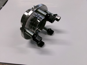 Moyeux AV goujonnés en diam.14 - 2 x 373.00 = 746.00 HT 