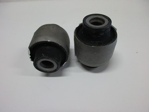 Silentblocs de bas de fusée - 2x 28.86 = 57.72 HT