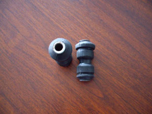 Kit 2 silentblocs de bras AR (2 silentblocs par bras) excentrés (permet du réglage sur le train AR) 2 x 59.00 - 118.00 HT